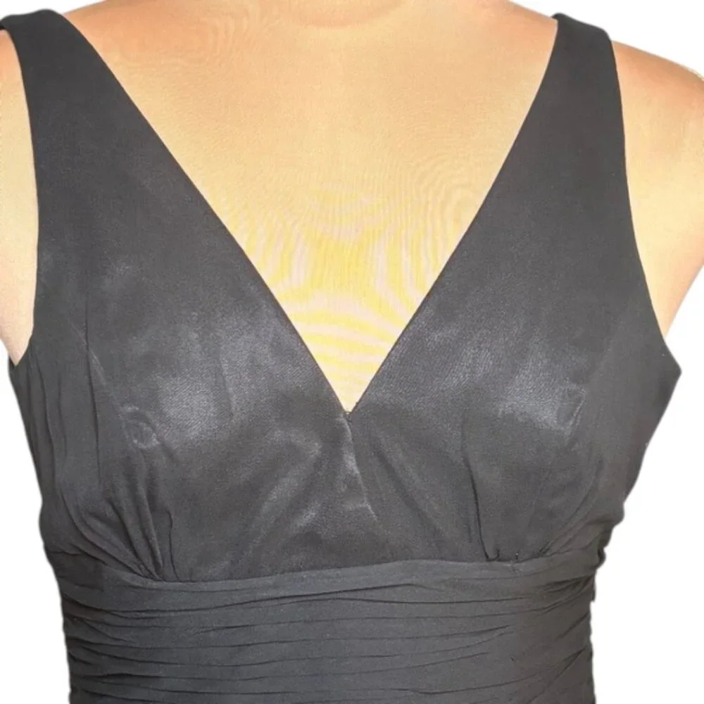 Laundry by Shelli Segal 100% Silk Black Cocktail Dress Carwash Hem Size 2 - Picture 3 of 8